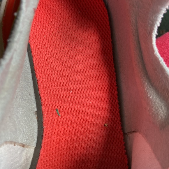 Nike sneakers 4Y ready to run and jump - Picture 5 of 7